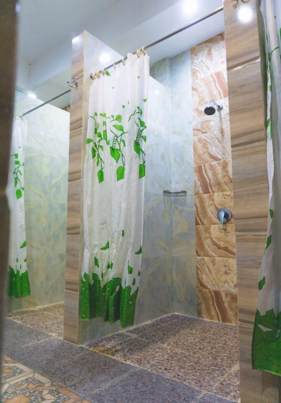 Shower, rainfall showerhead, towels