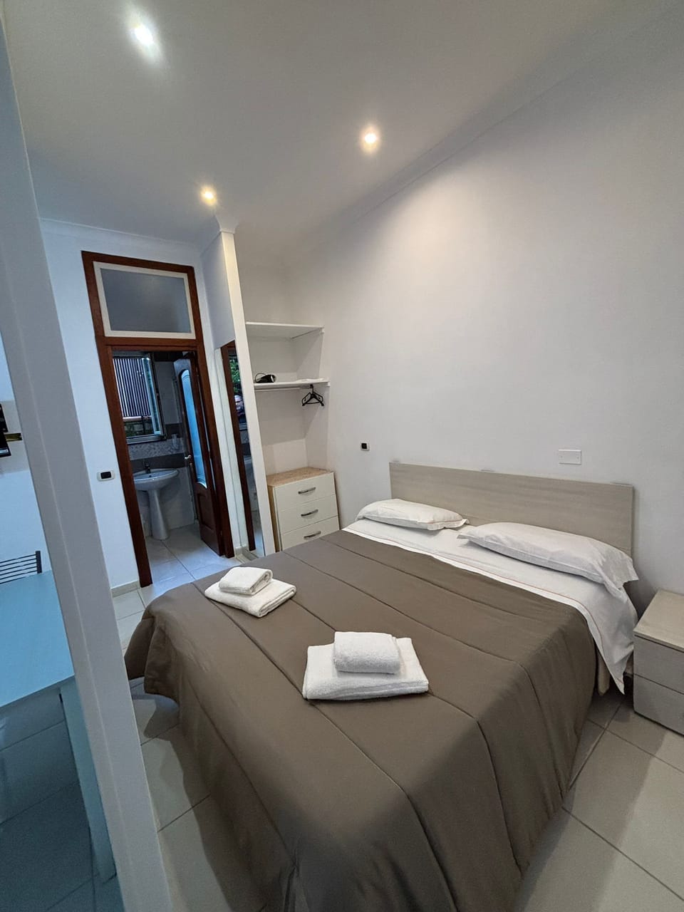 Standard Studio, Courtyard Area | Premium bedding, desk, blackout drapes, iron/ironing board