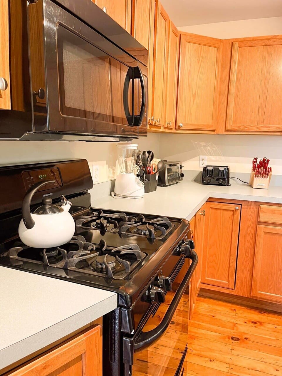 With a fully equipped kitchen, you’ll have everything you need to cook, bake, and entertain, including high-quality appliances, cookware, and all the utensils for a delightful culinary experience.