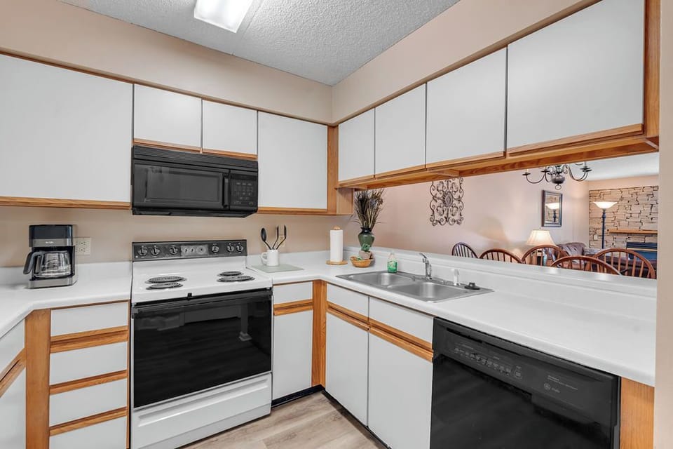 Full size appliances and fully equipped kitchen.