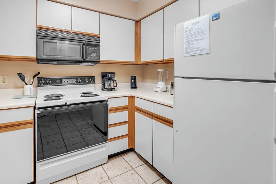 Full size appliances and fully equipped kitchen.