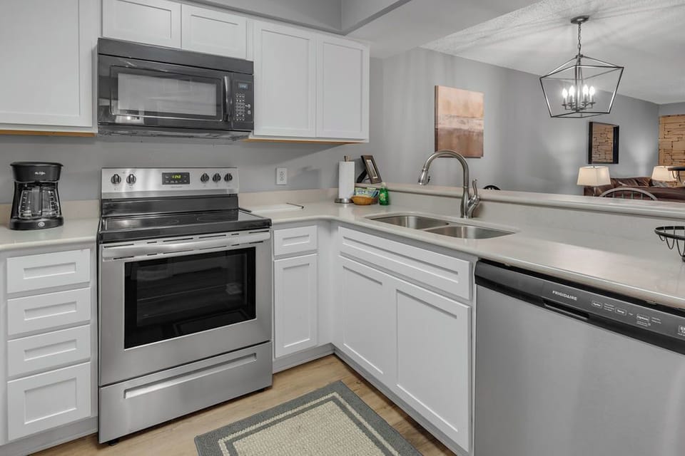 Full size appliances and fully equipped kitchen.