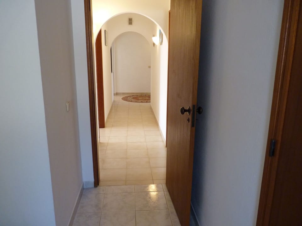 Corridor leading to the bedrooms