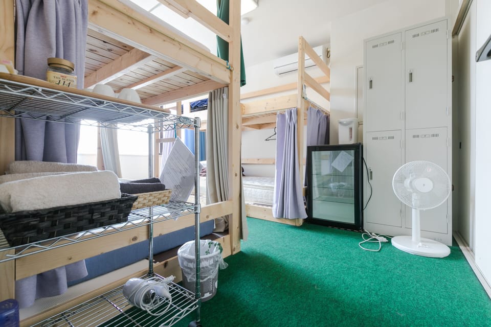 Private Room B with lock (For 1~4 Guests) | In-room safe, free WiFi, bed sheets