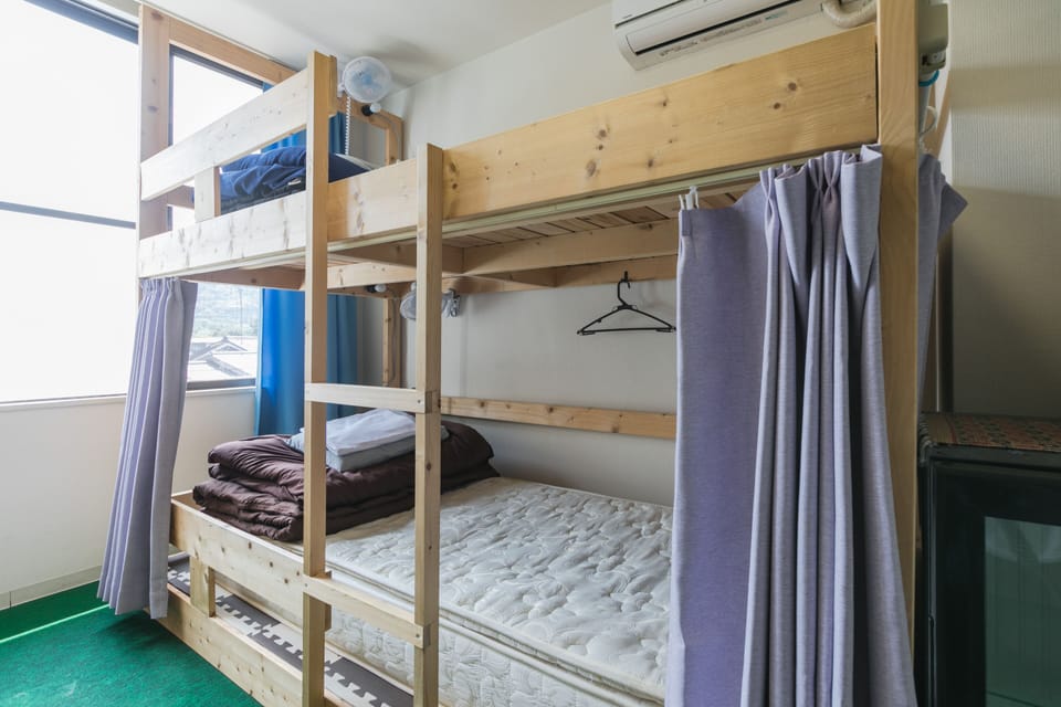 Private Room B with lock (For 1~4 Guests) | In-room safe, free WiFi, bed sheets
