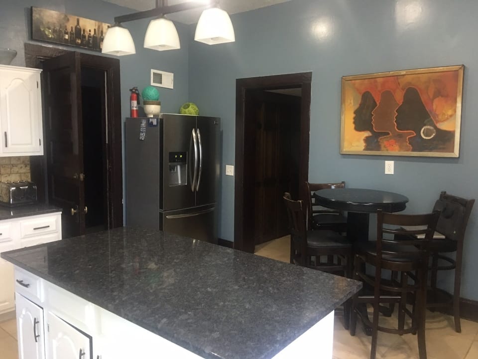 Kitchen 2