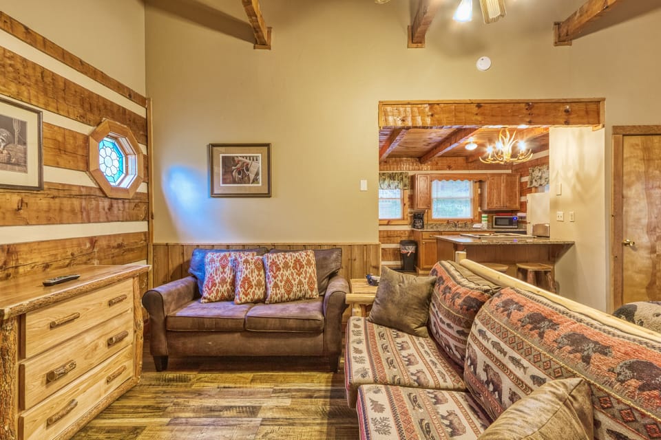 Living Area - Lots of relaxation space for your stay!