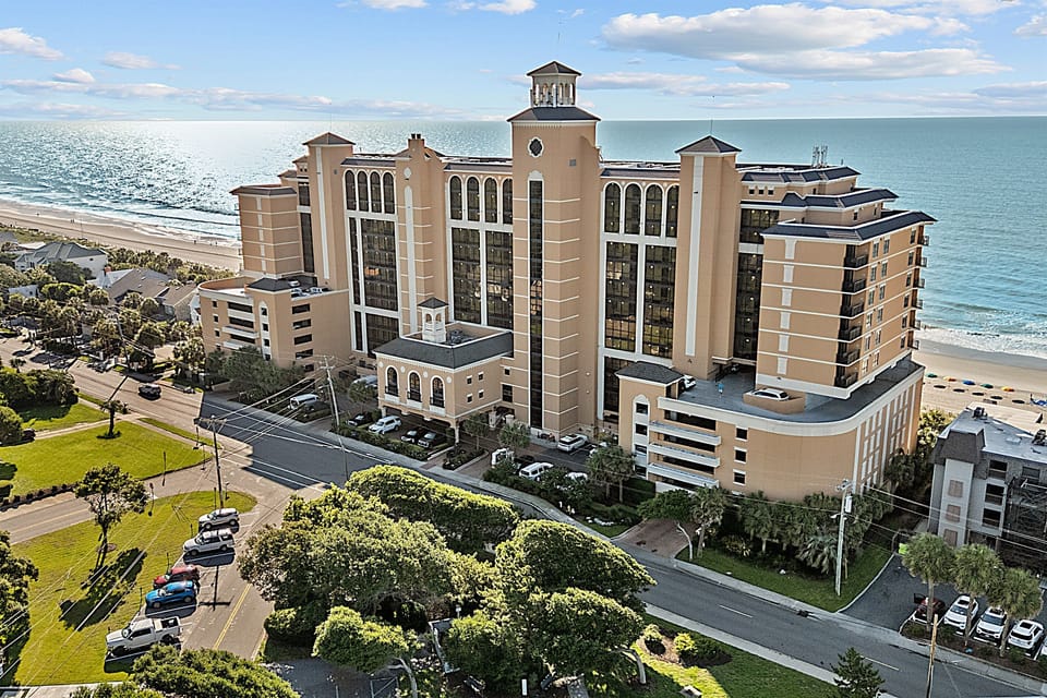 The stunning "Island Vista" resort building