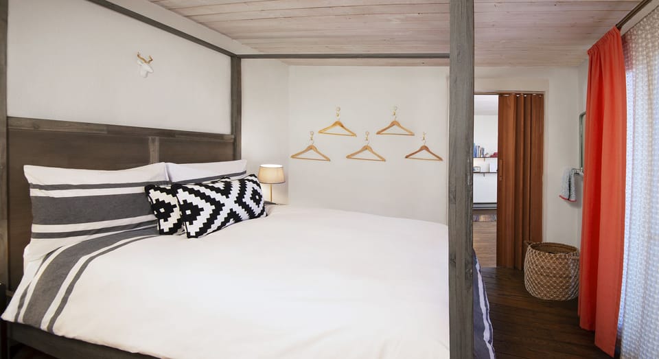 Bedroom with queen bed