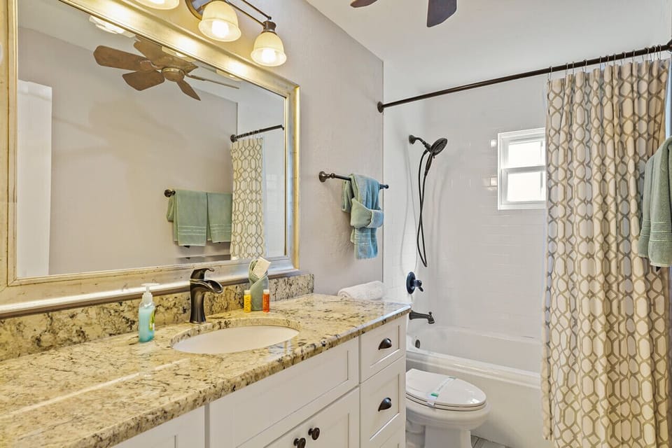 bathroom main floor