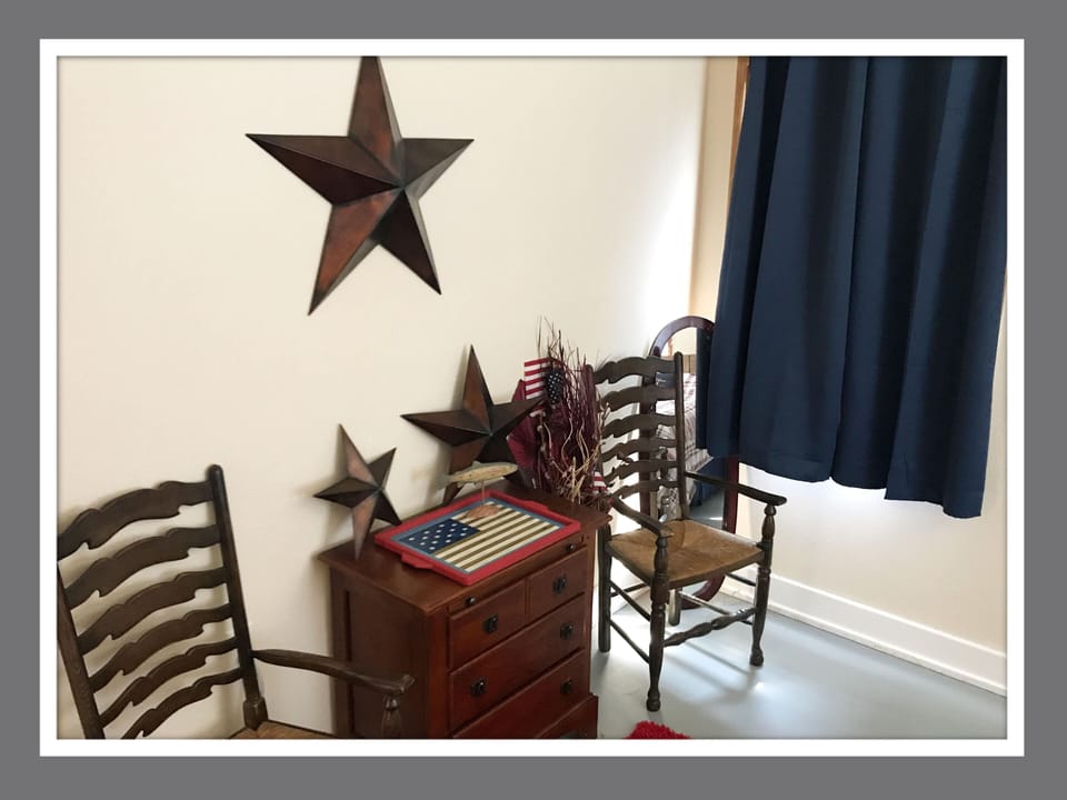 Americana Room sitting area
