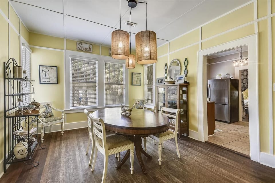 This is the dining room at Flips Flop. We love sitting here and talking about the day.