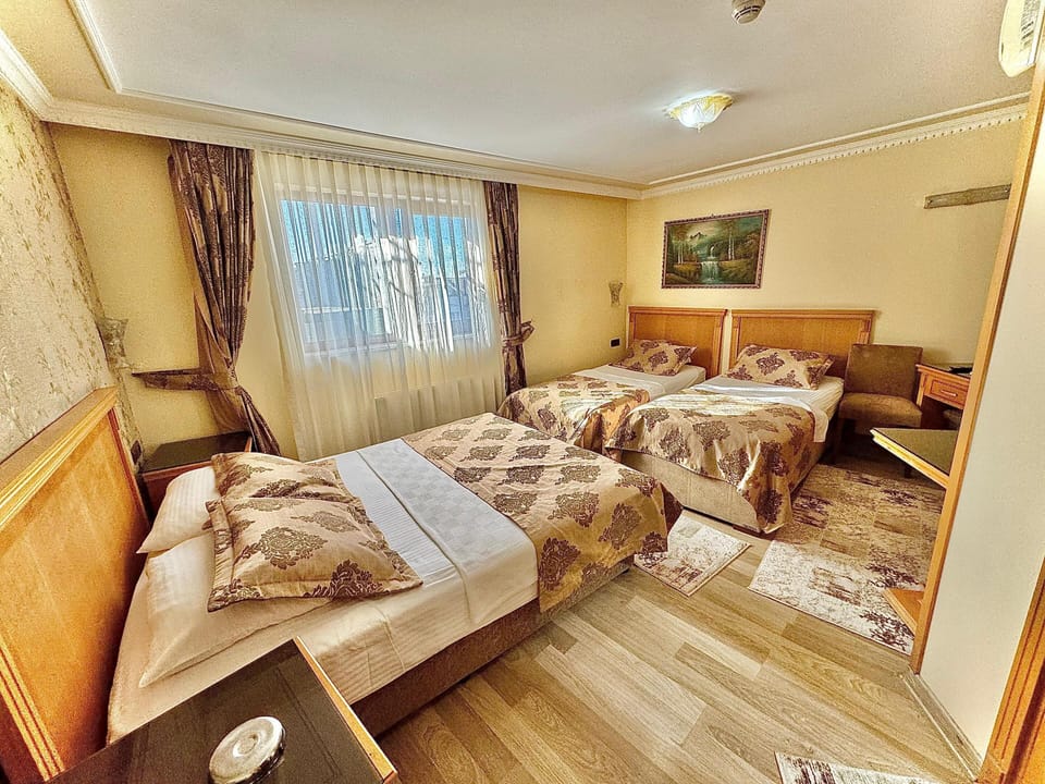In-room safe, desk, blackout drapes, soundproofing