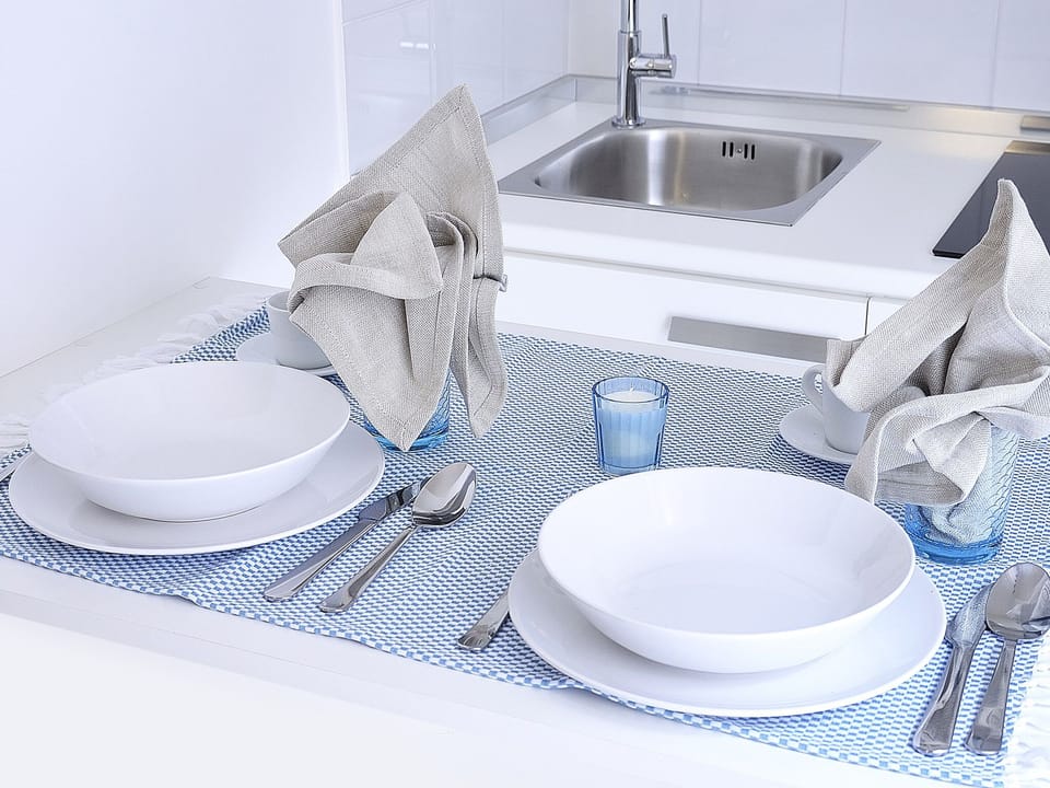 Suite, Balcony | Private kitchen | Full-size fridge, microwave, stovetop, coffee/tea maker