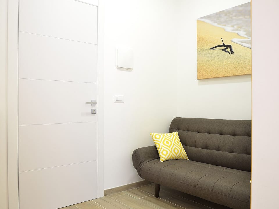 Superior Suite, Balcony | Premium bedding, desk, soundproofing, iron/ironing board