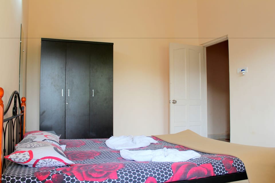 Minibar, desk, iron/ironing board, free rollaway beds