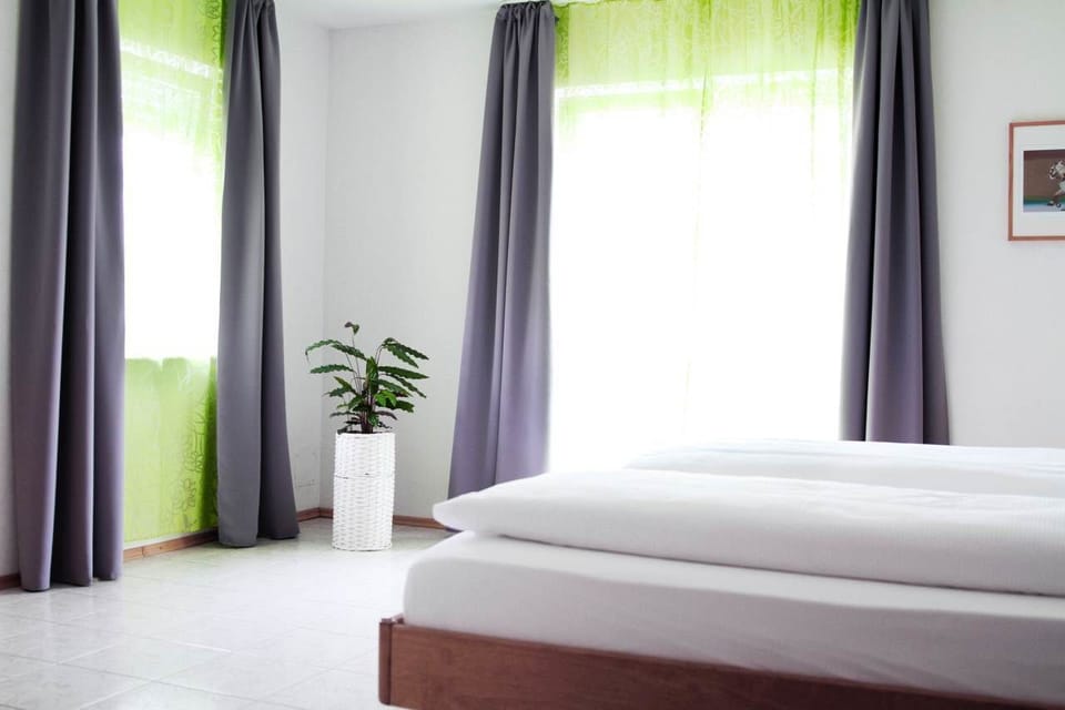 Double Room | Minibar, desk, free WiFi, bed sheets