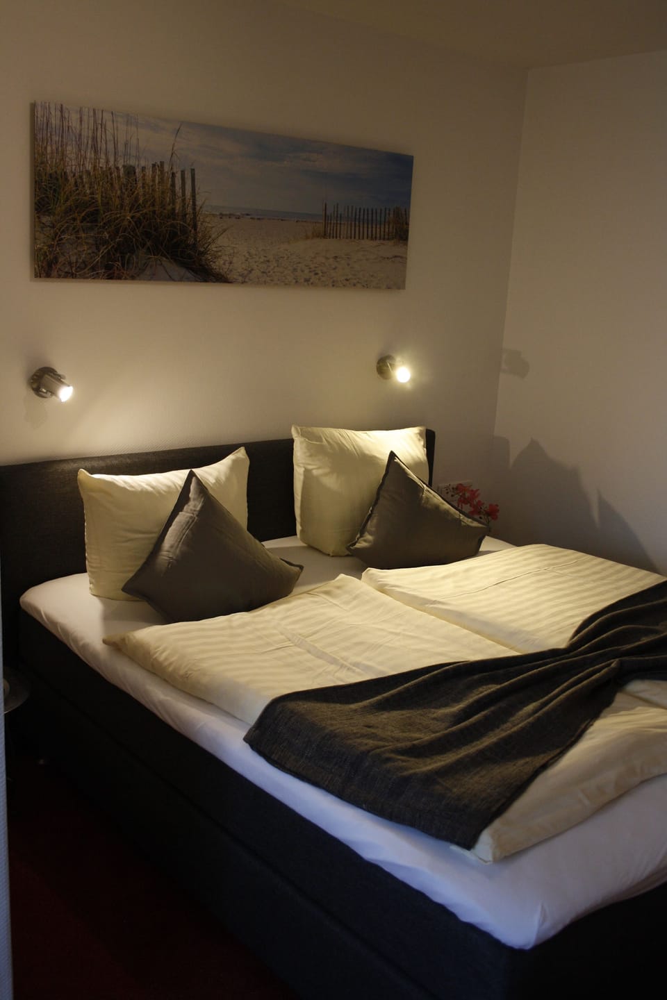 Business Double Room | Desk, soundproofing, cribs/infant beds, rollaway beds