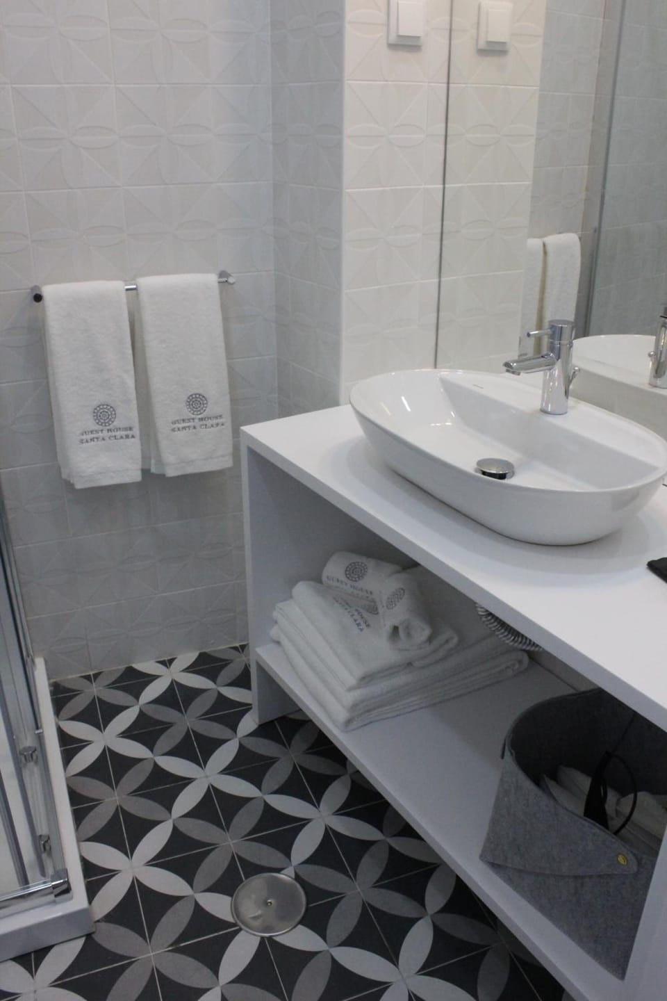 Guest House Santa Clara Bed and Breakfast in Coimbra