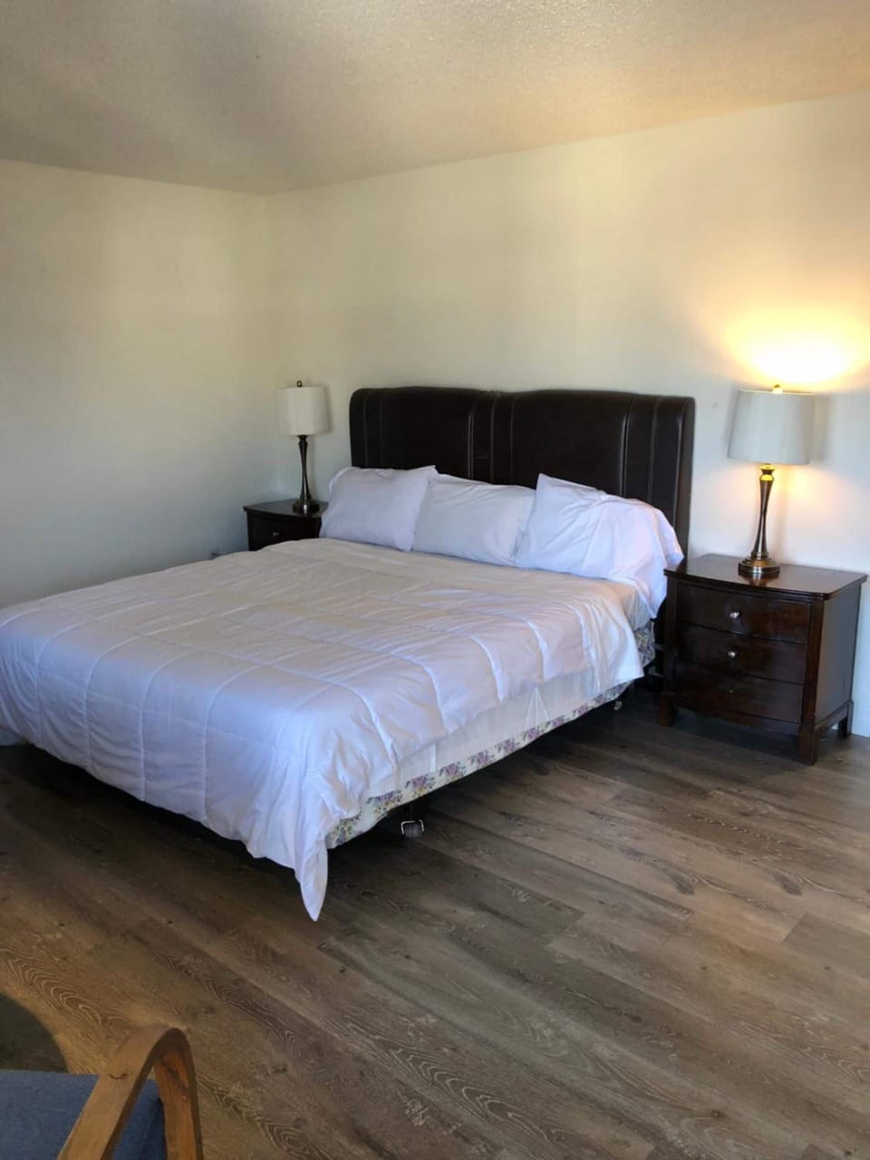 Desk, free WiFi, bed sheets, wheelchair access