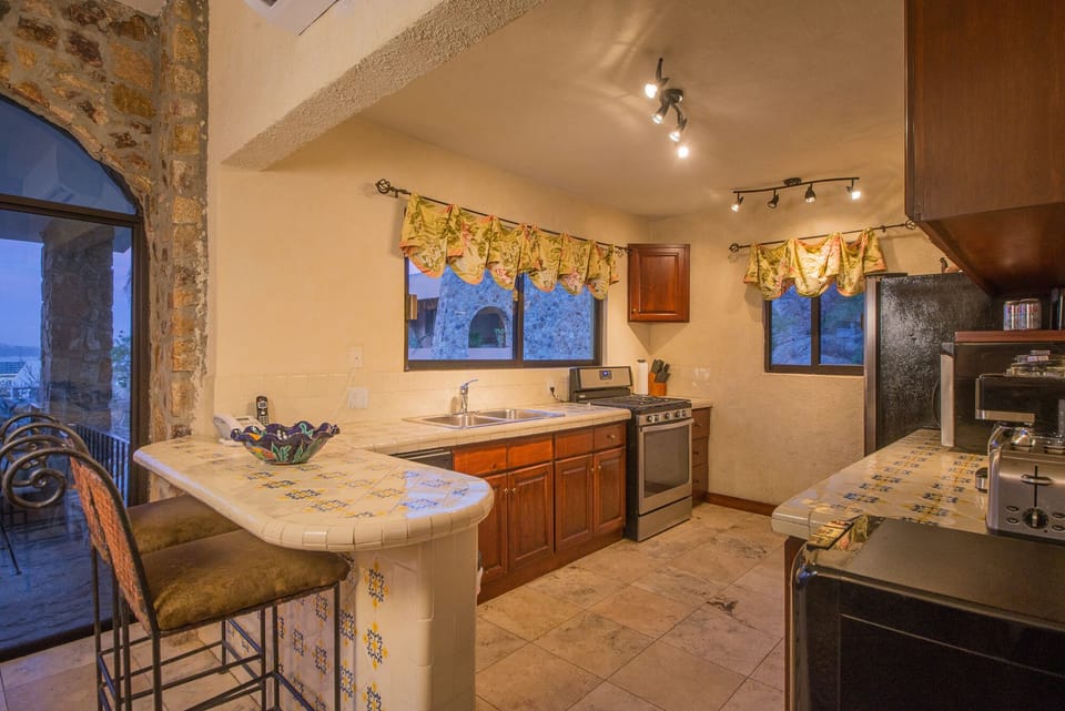 Modern kitchen appliances, gas cook top & all the gadgets you need. 