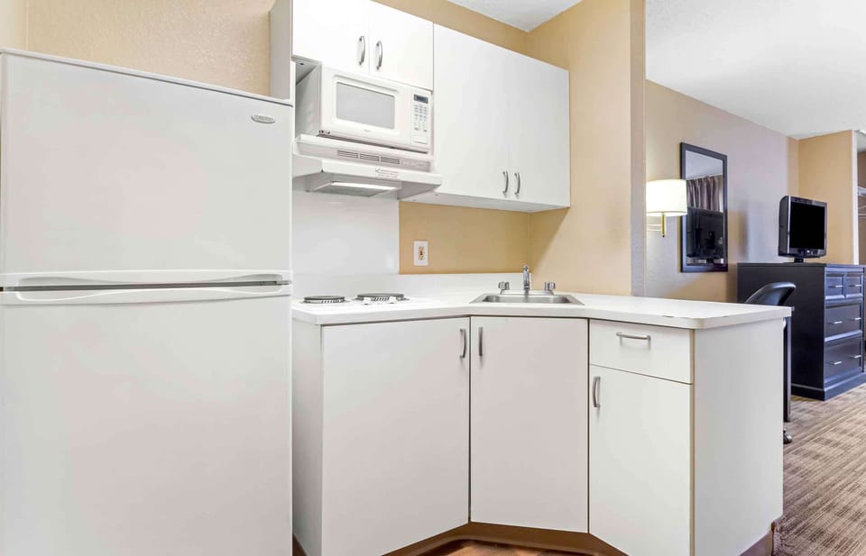 Studio | Desk, iron/ironing board, free WiFi, bed sheets