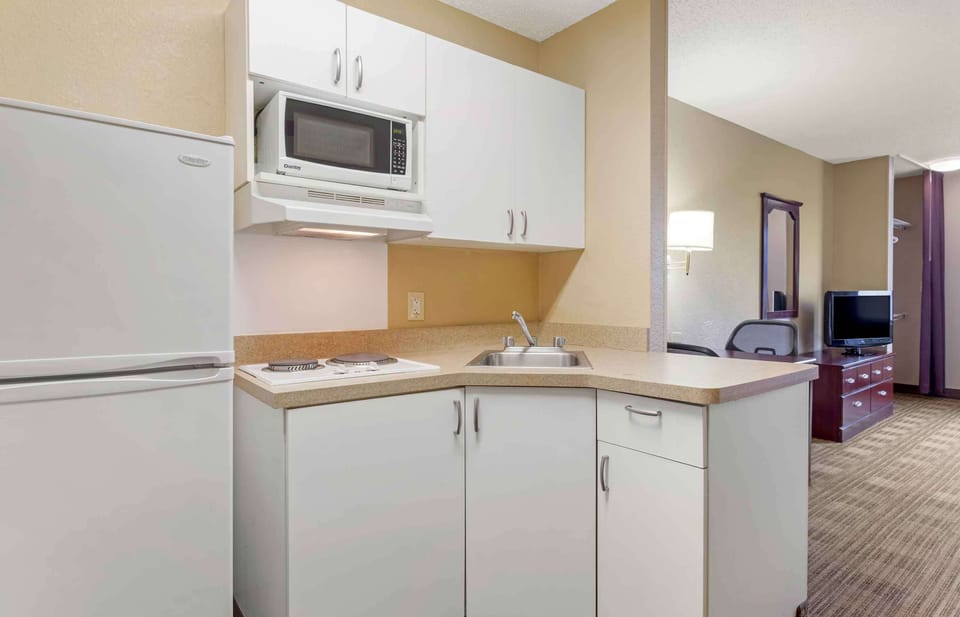 Studio | Desk, iron/ironing board, free WiFi, bed sheets