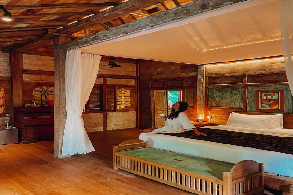 Wooden Suite with 30minutes Massage | Minibar, in-room safe, desk, laptop workspace