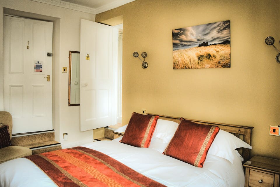 Comfort Double Room, 1 Double Bed, Non Smoking | WiFi (free), individually decorated, bed sheets