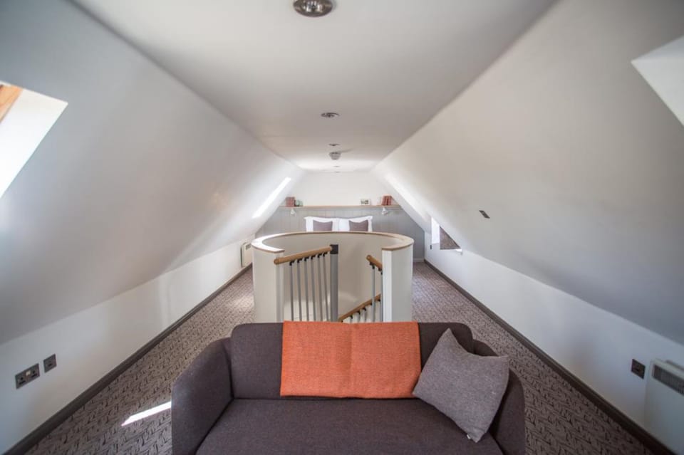 The Cottage | Desk, iron/ironing board, free WiFi, bed sheets