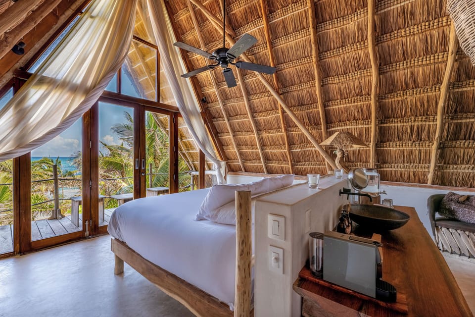 Beachfront Upper | Egyptian cotton sheets, premium bedding, down comforters, pillowtop beds