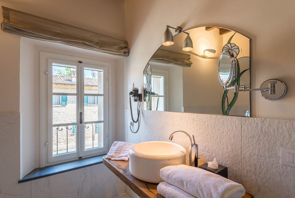Superior Double Room | Bathroom sink