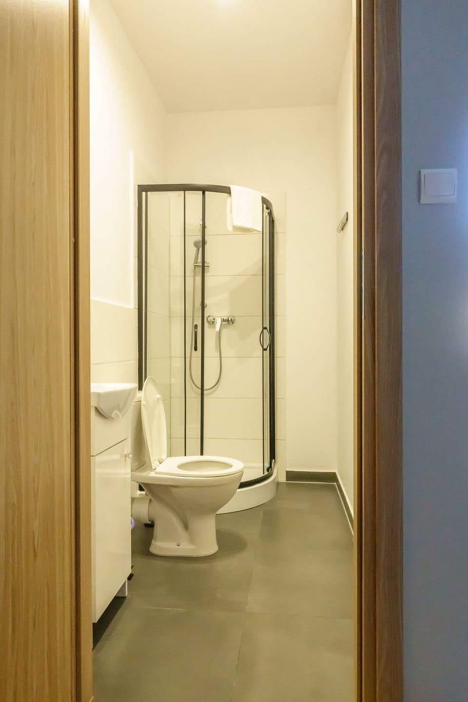 Standard Double or Twin Room, 1 Bedroom, Private Bathroom | Bathroom | Shower, hair dryer, towels, soap