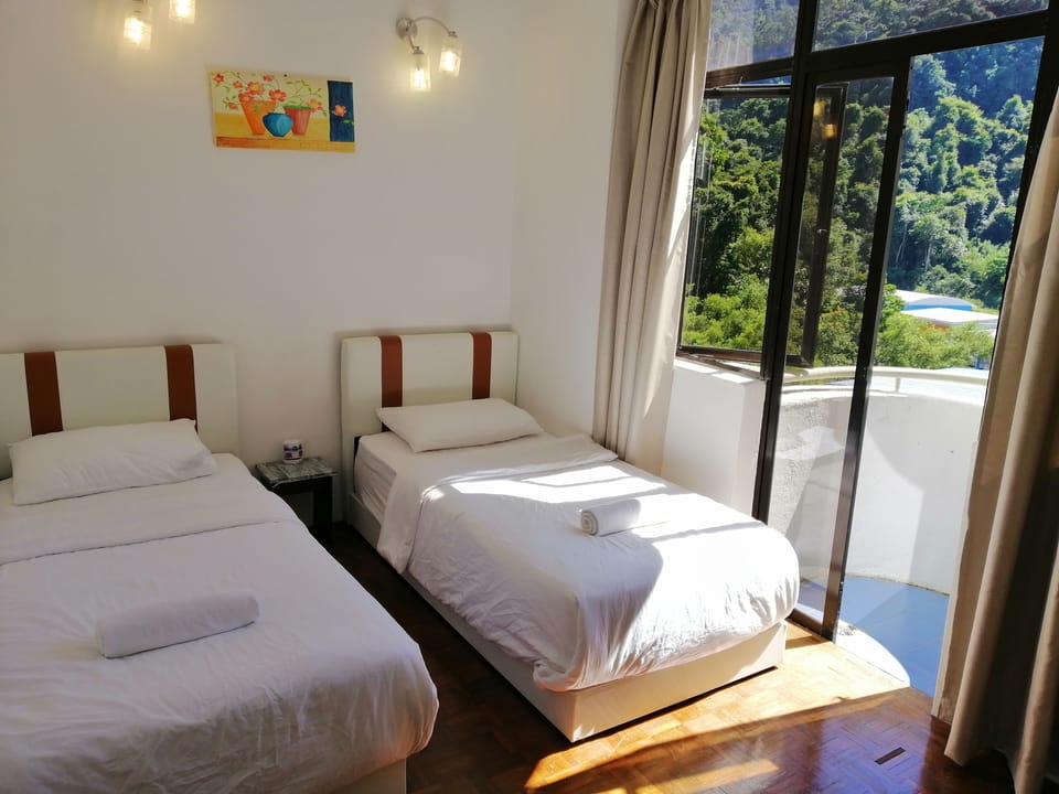 Eden Seaview Condominium II Apartment in Penang