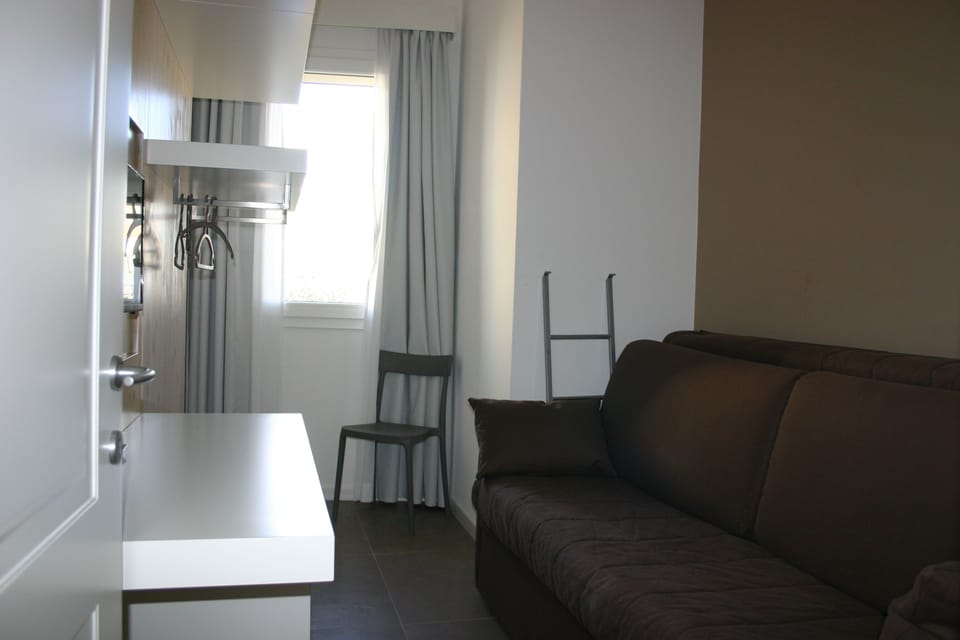 Family Apartment, 2 Bedrooms | Individually furnished, free WiFi