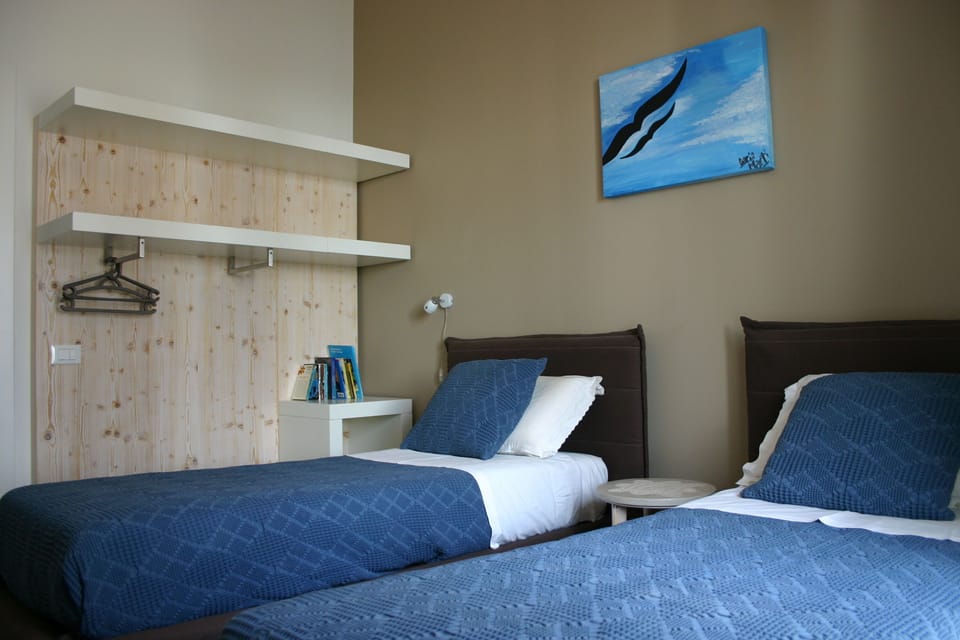 Apartment, 2 Bedrooms | Individually furnished, free WiFi