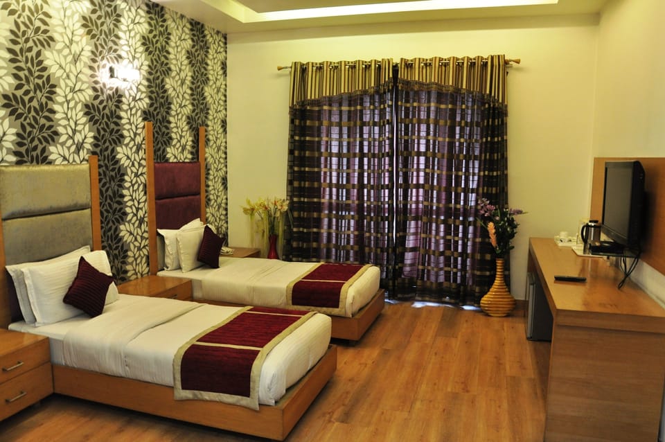 Deluxe Double or Twin Room, City View | View from room