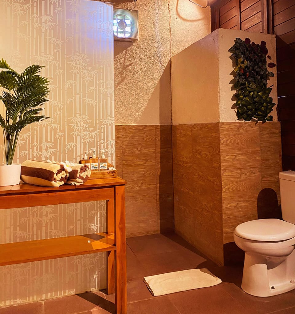 Deluxe Bungalow, 1 Bedroom, Garden View | Bathroom | Shower, free toiletries, hair dryer, bathrobes