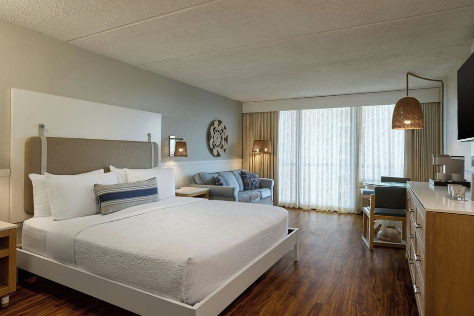 Room, 1 King Bed with Sofa bed, City View | Premium bedding, in-room safe, desk, laptop workspace