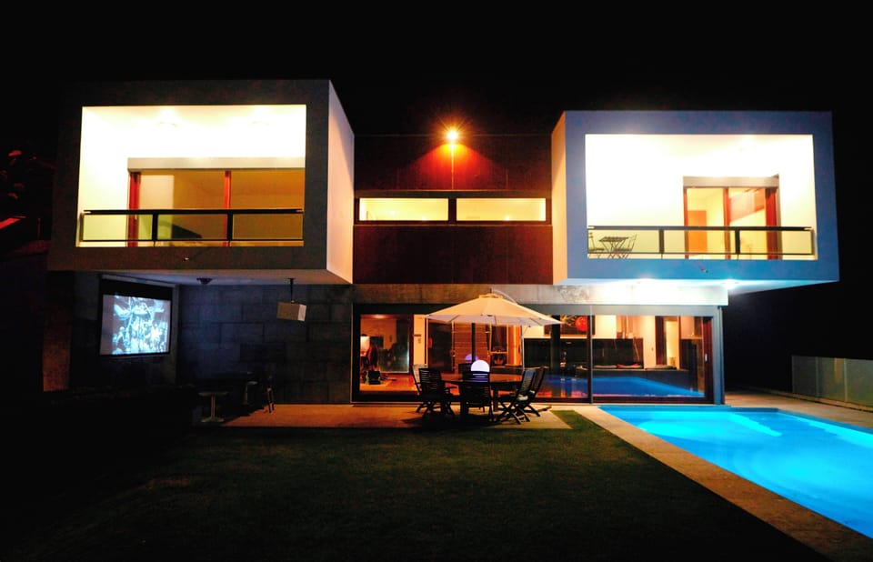 Awarded modern villa. Pool, SPA, Cinema, Gardens, Games room