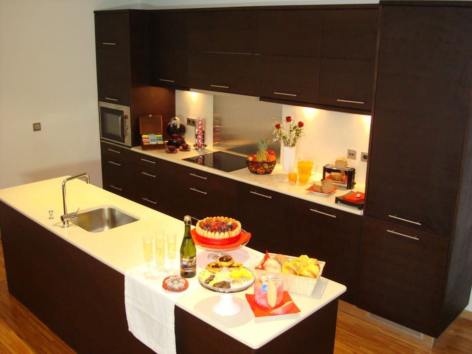 Modern Kitchen (fully equiped)