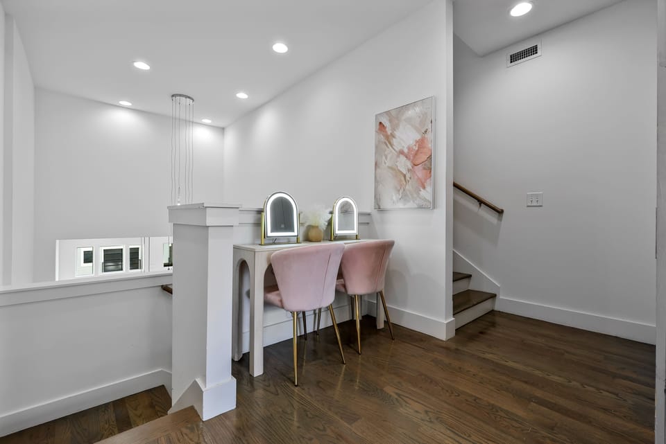 2nd Floor Hallway makeup/getting ready station!