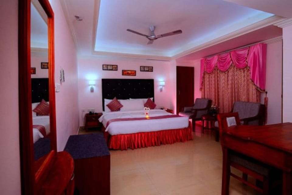 In-room safe, desk, blackout drapes, soundproofing