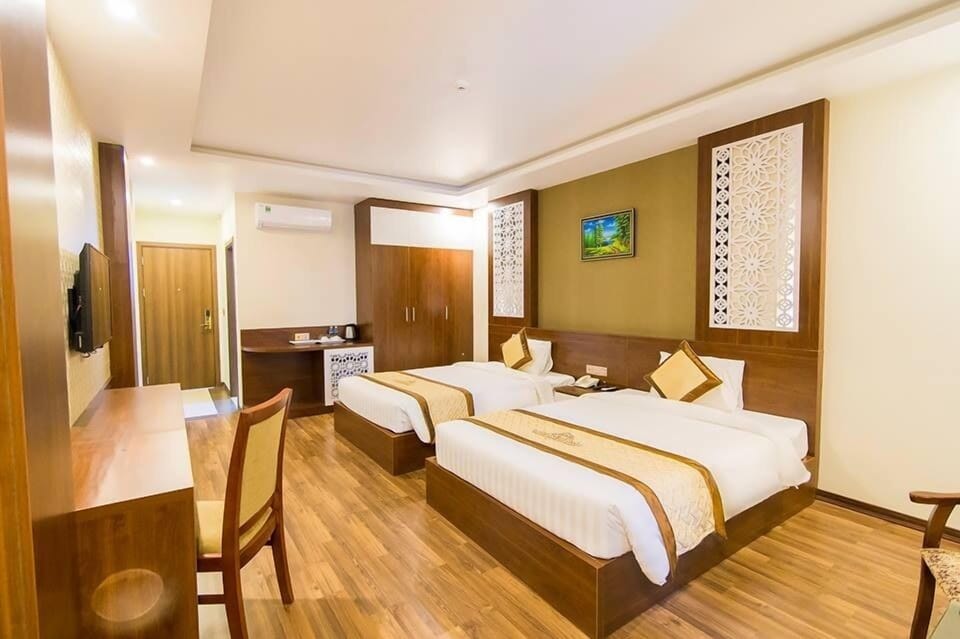 Deluxe Twin Room | Minibar, desk, free WiFi
