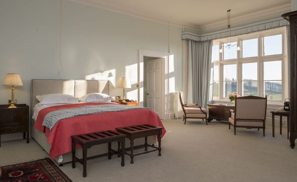 Double Room (Best Room) | Desk, free WiFi, bed sheets