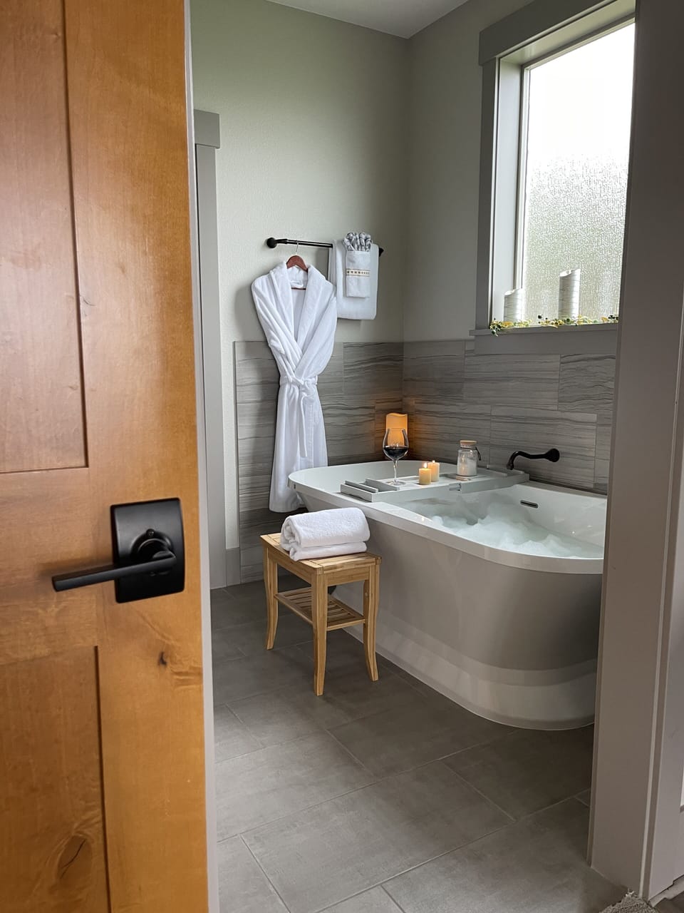 Luxury Room, Private Bathroom | Bathroom | Hair dryer, bathrobes, towels