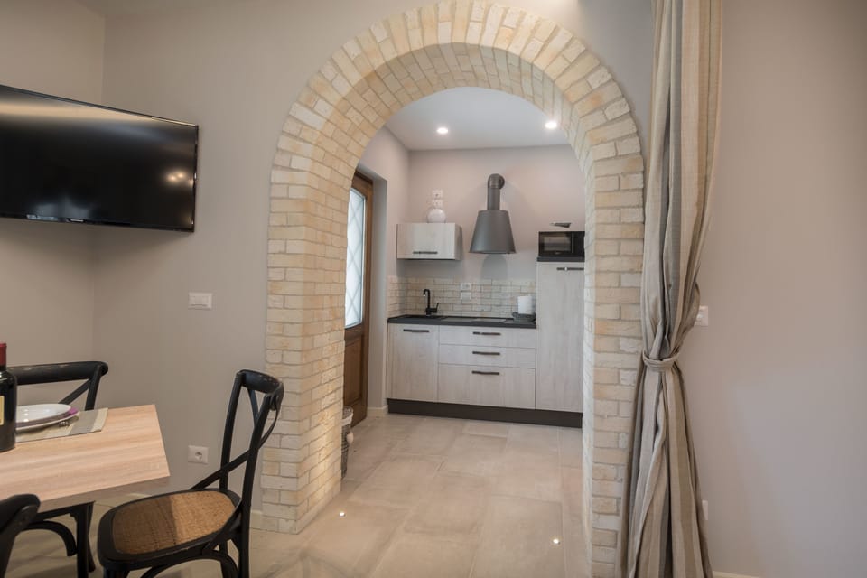 Deluxe Apartment, 1 Bedroom, Kitchen, City View (Gabriel) | 1 bedroom, premium bedding, down comforters, in-room safe