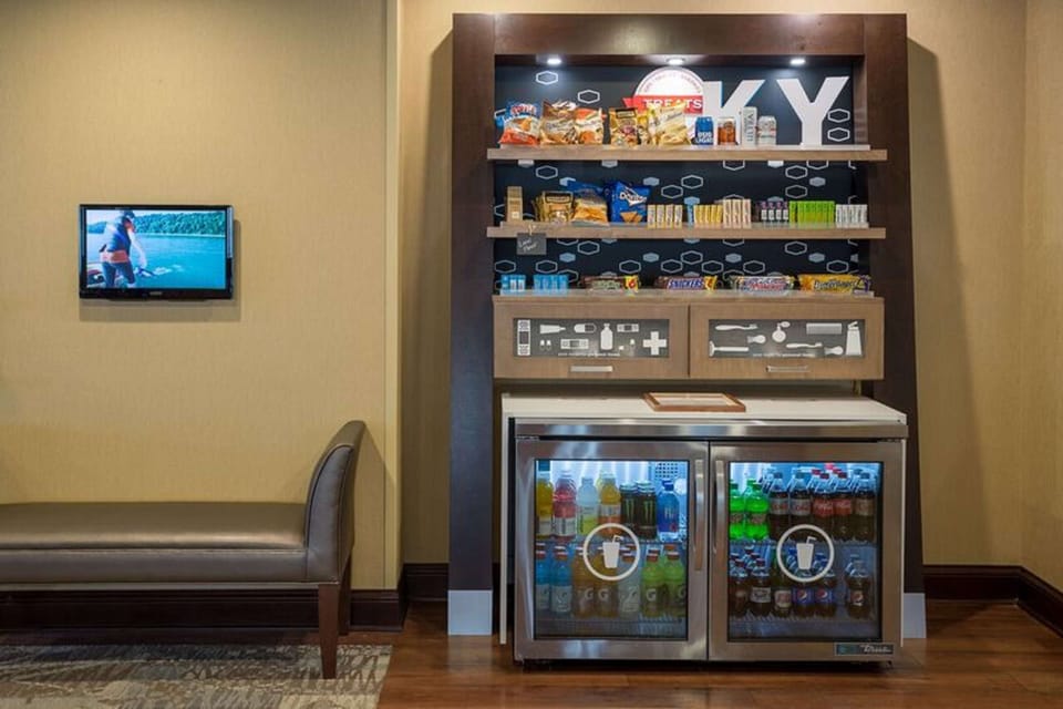 Hampton Inn Somerset Hotel in Somerset