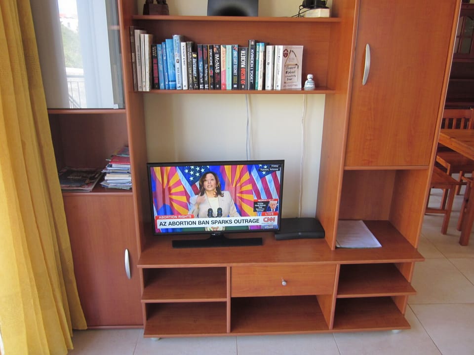 Cable TV with Internet Wi-Fi.