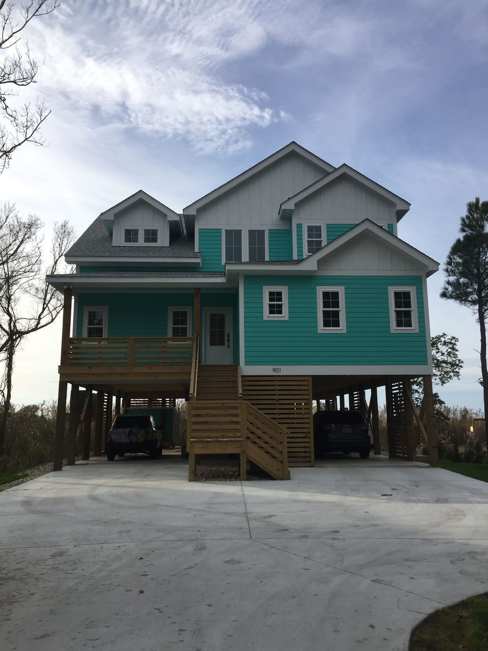 Street view of the house. The Albemarle sound is directly behind the house.